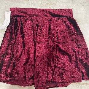 ❤️‍🔥Crushed velvet skater skirt❤️‍🔥